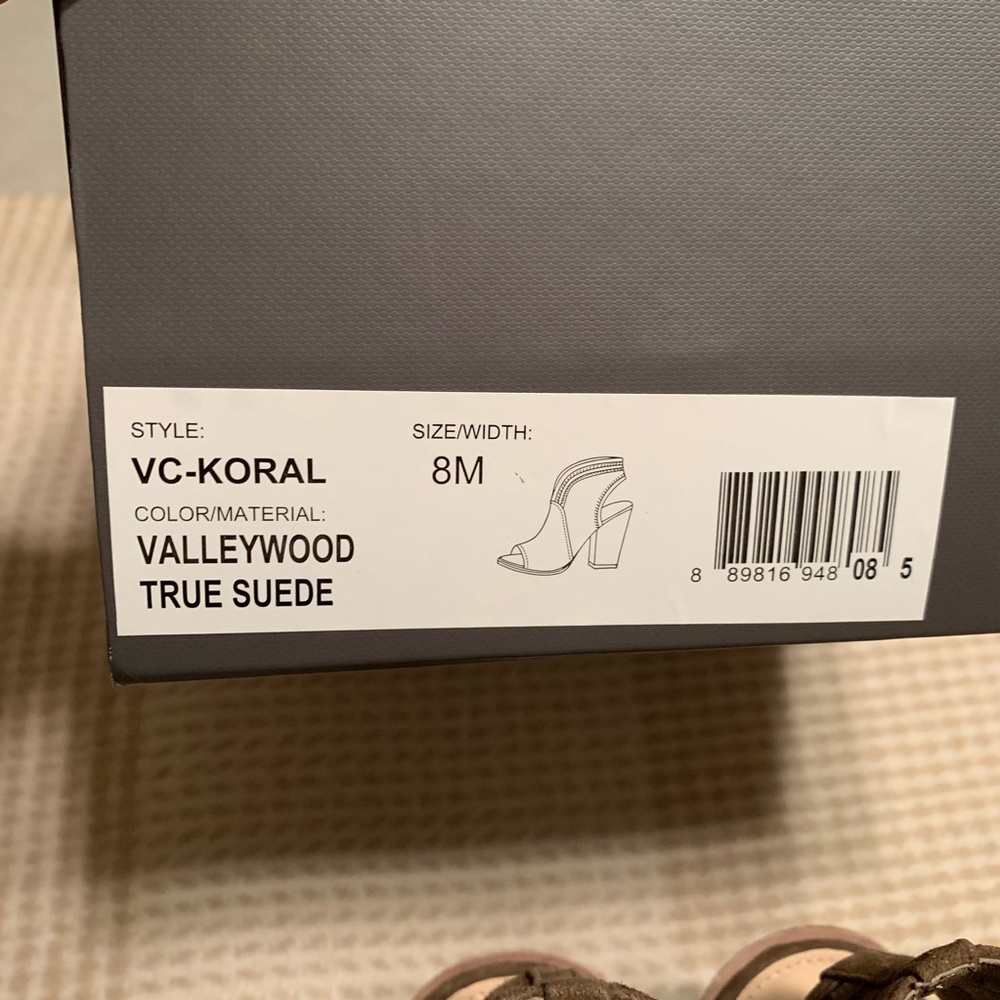 Vince Camuto Ankle Boots - Picture 6 of 6